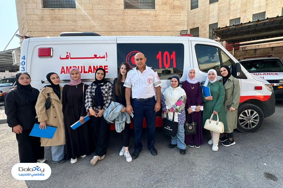 تجربة تعليمية تطبيقية لطالبات السكرتارية الطبية في جلاكسي للتدريب لدى الهلال الأحمر الفلسطيني