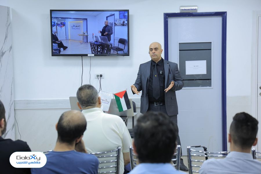 ورشة تدريبية حول "الإعلام العبري من الداخل"